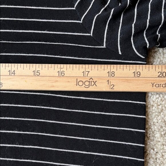 Ann Taylor Top Relaxed Tunic Black White Striped Knit Long Sleeve Small - Picture 5 of 7